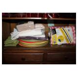 TABLE CLOTHS & PLACEMATS