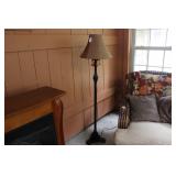 METAL FLOOR LAMP