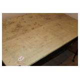 METAL TABLE