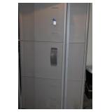 RUBBERMAID CABINET