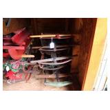 (6) DECORATIVE RUNNER SLEDS