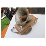 CASSETTE DRIVEN ANIMAL CALL