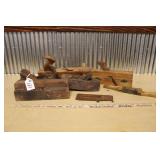 VINTAGE WOODEN WOODWORKING TOOLS INCL. HAND PLANES