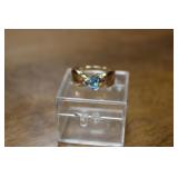 10K RING W/ BLUE TOPAZ STONE 2.6G
