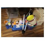 BOX & BUCKET OF CLEANING SUPPLIES/HOUSEHOLD ITEMS