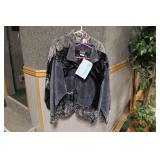 (2) NEW OUTBACK TRADING CO LTD EXPRESSIVE FLEECES