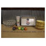 KITCHENWARE, CERAMICS & HOME DECOR