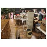 STEP STOOL & 5 1/2