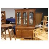 THOMASVILLE FURNITURE LIGHTED CHINA CABINET