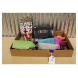 ASSORTMENT OF COIN PURSES
