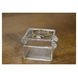 10K RING W/ STONES 1.8G