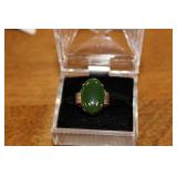14K RING W/ JADE STONE 5.5G