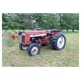 INTERNATIONAL 444 DEISEL 2WD TRACTOR