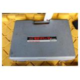 LOBSTER ELECTRIC ER300N RIVETER
