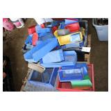 PALLET OF ORGANIZERS