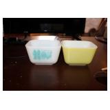 (2) SMALL PYREX DISHES