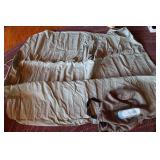 AEROBED AIR MATTRESS W/ BUILT IN PUMP