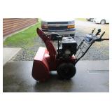 TORO POWERMAX SNOWBLOWER 28" - LIKE NEW