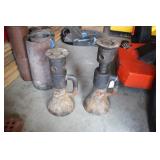 (2) RAILROAD JACKS