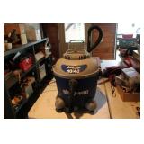 10 GAL. SHOP VAC