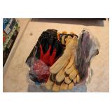 KNEEPADS & GLOVES
