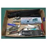 FLAT OF ASSORTED FOLDING & FIXED BLADE KNIVES