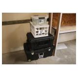 STORAGE CONTAINERS & TOTES