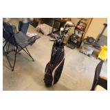 GOLF BAG W/ ASSORTED GOLF CLUBS