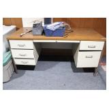 METAL DESK