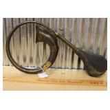 VINTAGE BRASS CAR BULB HORN