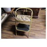 STEP STOOL