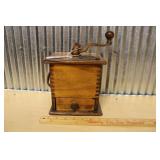 VINTAGE COFFEE GRINDER