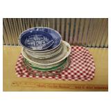 COLLECTIBLE PLATES & TRAYS