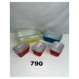 LOT OF (5) PYREX REFRIGERATOR DISHES W/LIDS
