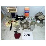 LOT OF MISC COLLECTABLE ITEMS