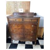 40'S ERA FLAME MAHOGANY DRESSER