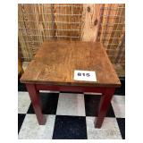 OAK  SIDE TABLE