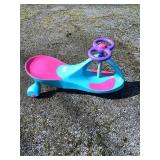 KIDS WIGGLE-SWING CAR