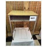 STUDENT DESK