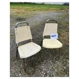 PR OF OLDER KIDS SCHOOL CHAIRS