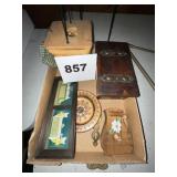 LOT OF DECORATIVE ITEMS