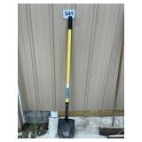 NICE SPADE SHOVEL