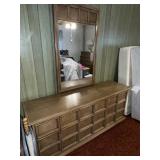 OAK FINISH QUEEN BEDROOM SET