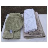 Mixed Color & Style Bathroom Rugs