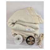 Two Twin Electric Blankets Sears & Fieldcrest