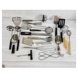 Mixed Lot Metal Kitchen Tools
