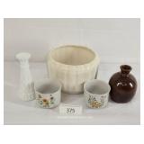 Mixed Lot Flower Pots & Bud Vases