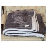 Gray & Faux Fleece Heavy Throw Blanket