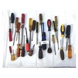 Mixed Lot Flat & Phillips Head Screwdrivers