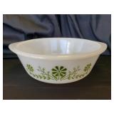 Glasbake J514 Green Daisy 2 Qt Casserole Dish